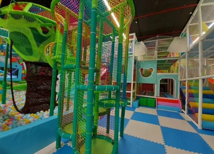 Детский развлекательный центр "Banana city"