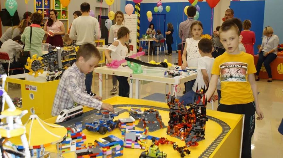 Развлекательный LEGO центр iQube на Крылатой в Краснодаре: Дети, Конструктов, Досуг, Развлечение, Развитие, Веселье,