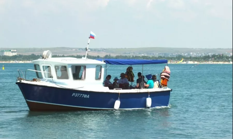 Морская рыбалка в Анапе в Анапе: Вода, Развлечение, Рыбалка,