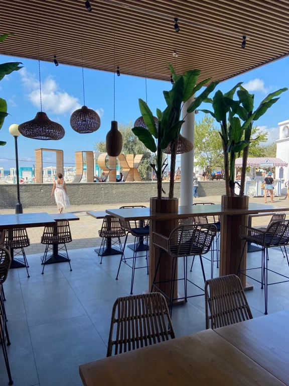 Кафе Greek Street в Анапе: Греческая кухня, Заказ навынос, Летняя терраса, Доставка, Европейская кухня,