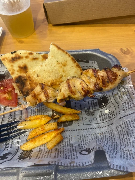 Кафе Greek Street в Анапе: Греческая кухня, Заказ навынос, Летняя терраса, Доставка, Европейская кухня,