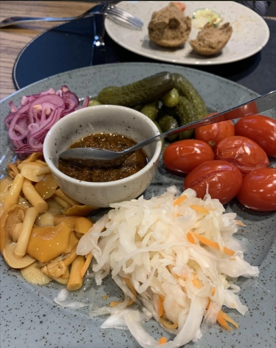 Ресторан бурятской кухни Орда Restaurant&Bar в Москве: Бурятская кухня, Калмыцкая кухня, Заказ навынос, Живая музыка, Постное меню,