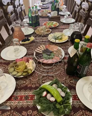 Барбекю-ресторан "Шашлычный двор".