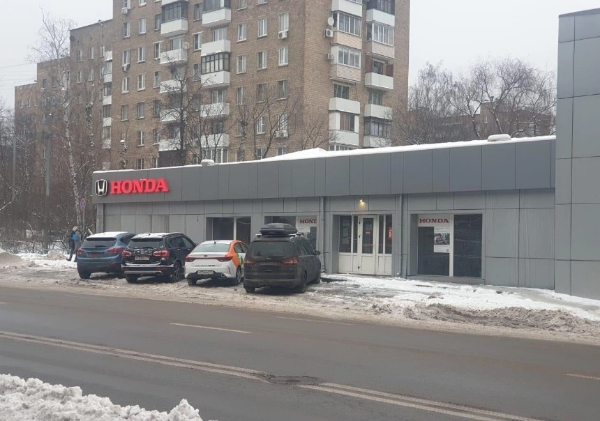 Автозапчасти для иномарок Магазин автозапчастей и станция технического обслуживания в Москве: Шины / Диски, Двигатели, Выхлопная система, Электрика, Кузовной Ремонт, Трансмиссия,