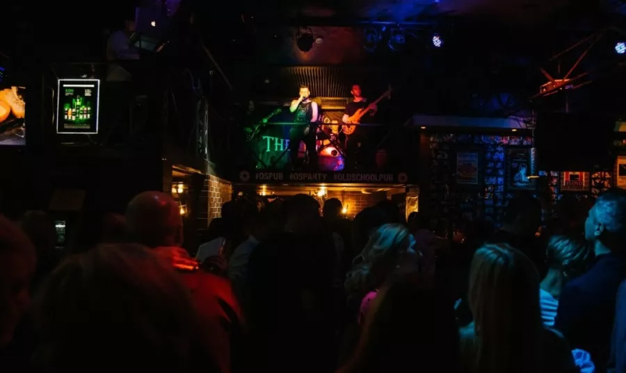 Кафе-бар The old school pub в Москве: Пивной бар, Европейская кухня, Бизнес-ланч, Живая музыка, Танцпол,