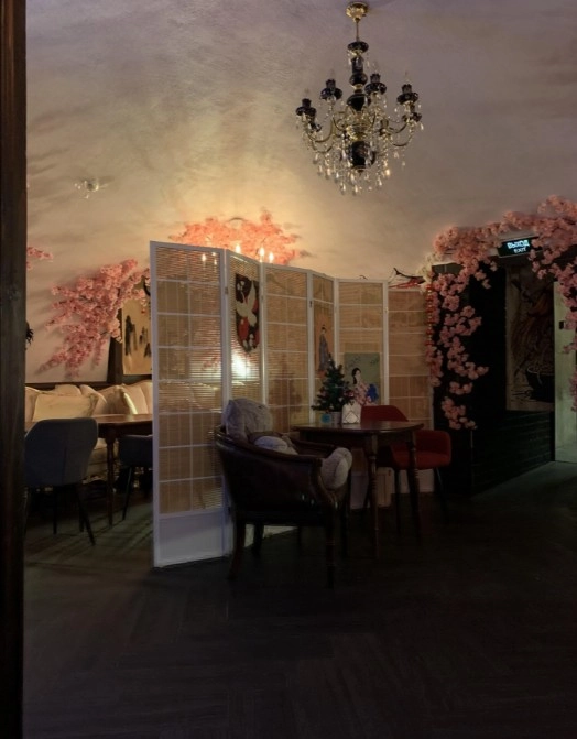 Ресторан Сакура place в Москве: Китайская кухня, Вьетнамская кухня, Летняя терраса, Русская кухня, Бизнес-ланч,