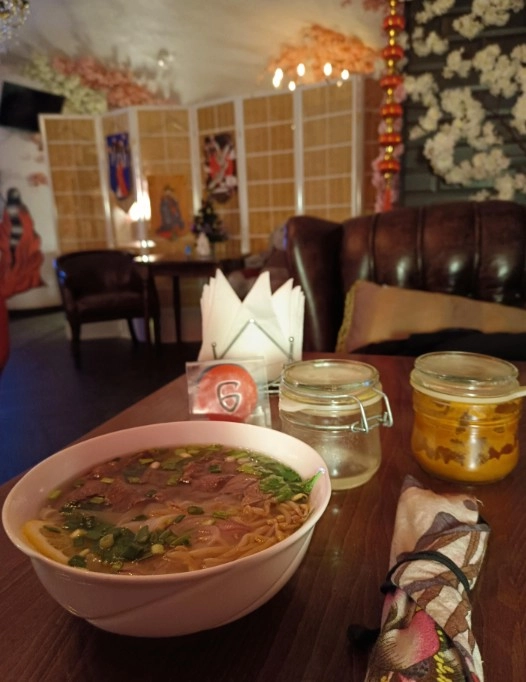 Ресторан Сакура place в Москве: Китайская кухня, Вьетнамская кухня, Летняя терраса, Русская кухня, Бизнес-ланч,