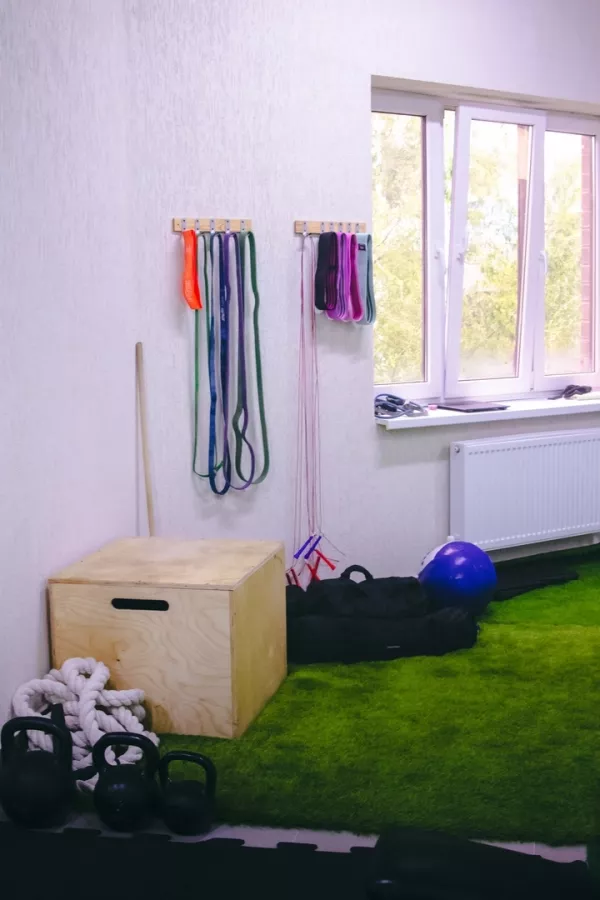 Фитнес клуб Legenda.GYM в Краснодаре: Детский уголок, Фитнес бар, TRX тренировки, Танцевальные программы, Боевые искусства, Фитнес для детей,
