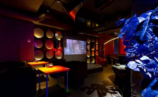 Лаундж-бар "HookahPlace Futura".