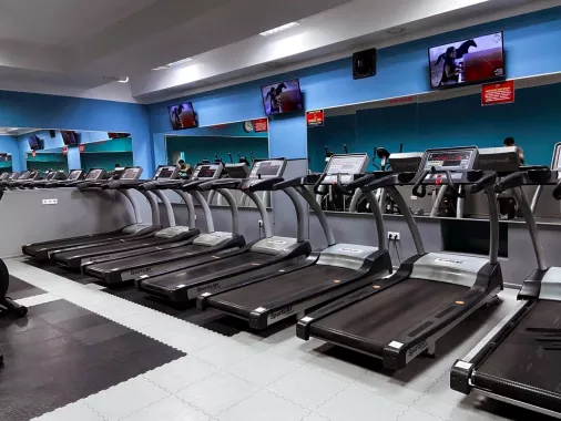 Фитнес-клуб "Time fitness".