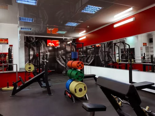 Фитнес-клуб "Time fitness".