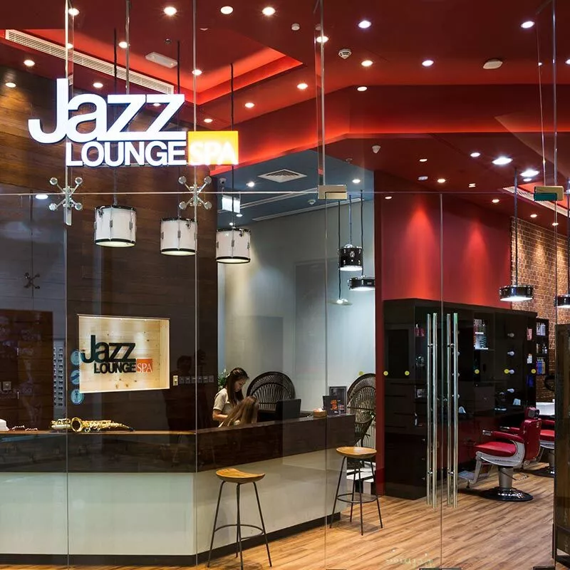 Мужской спа салон Jazz Lounge Spa в голден галереи в Дубаи: Мужские услуги , Стрижка , Барбер, Уход для мужчин , Массаж,