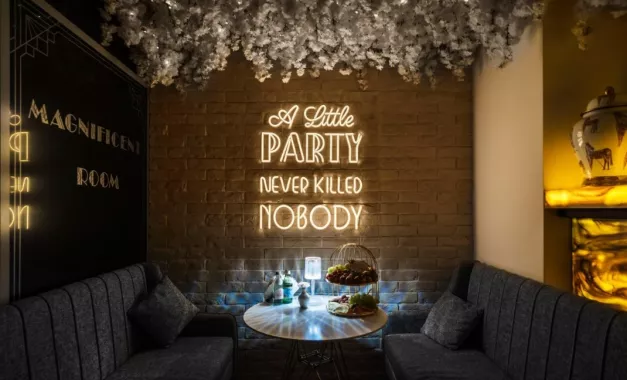 Центр паровых коктейлей "Nova Lounge".