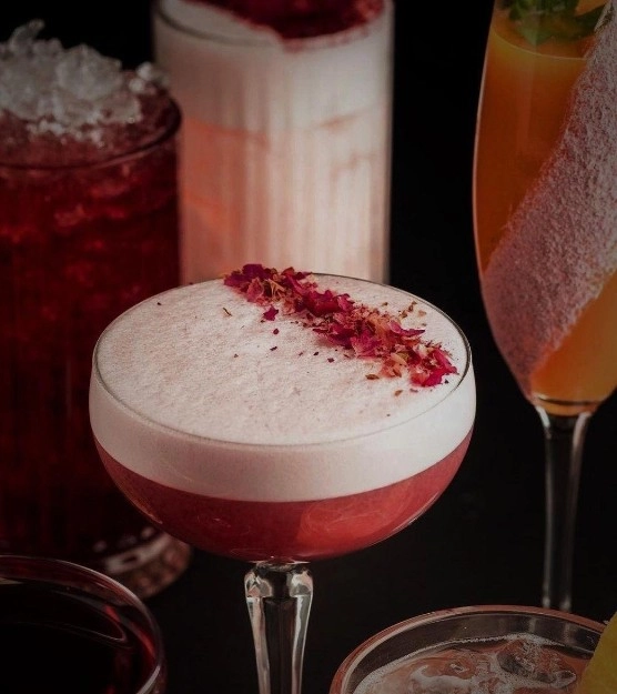 Центр паровых коктейлей Nova Lounge в Москве: Красивый вид, Заказ столиков, Кафе, Заказ навынос, Бизнес-ланч,
