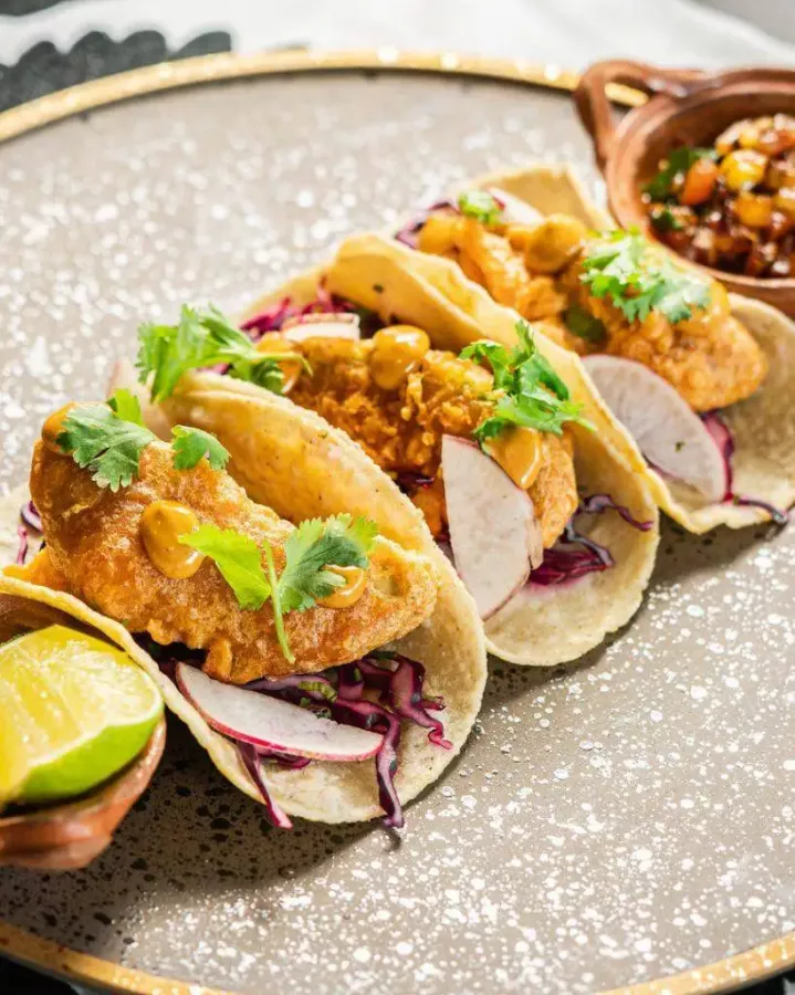 Мексиканский ресторан Tulum в Дубаи: Мексиканская кухня , Тако , Коктейли , Экзотическая еда , Морепродукты ,