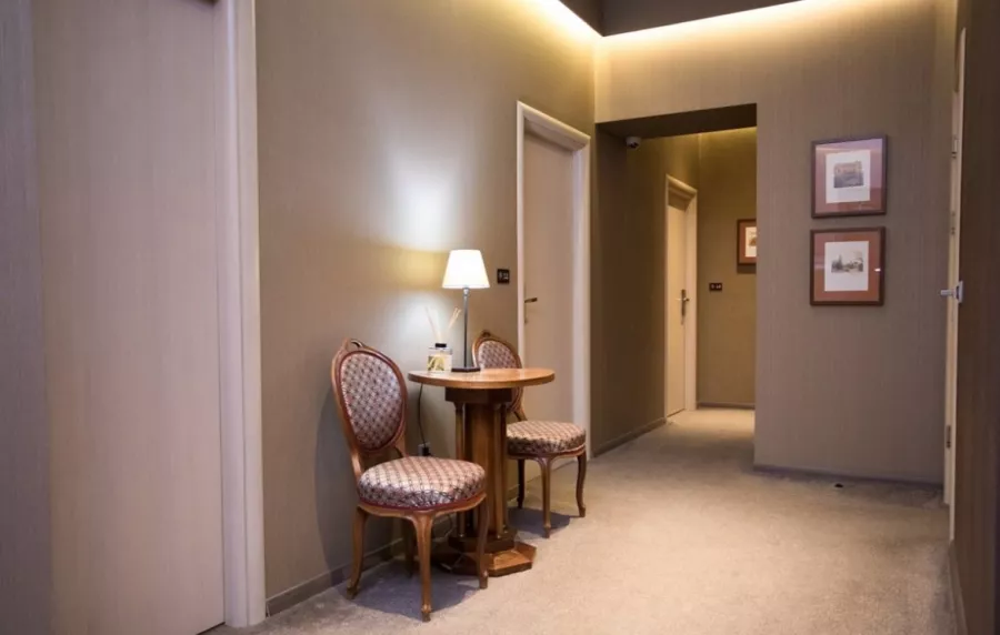Hotel Prince Hall в Белграде: Отель, Путешествие, Чилим,