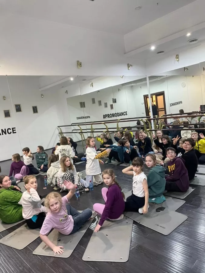 Школа танцев Promodance в Екатеринбурге: Тренировка, Хип-хоп, Аренда, Хореография, Танцы, Учимся,