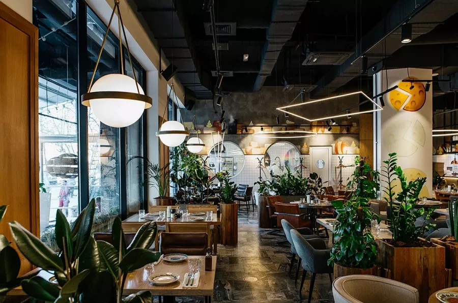 Ресторан Сыроварня в Краснодаре: Еда, Заказ навынос, Летняя терраса, Заказ столиков, Итальянская кухня,