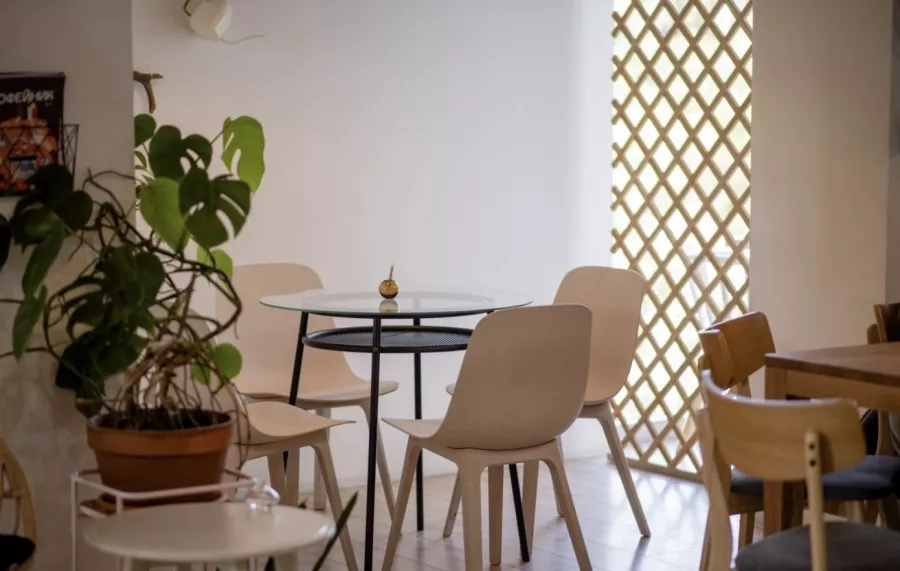Кафе Plants&Friends в Сочи: Постное меню , Вегетарианская еда, Кафе, Кофе , Чай, Салаты,