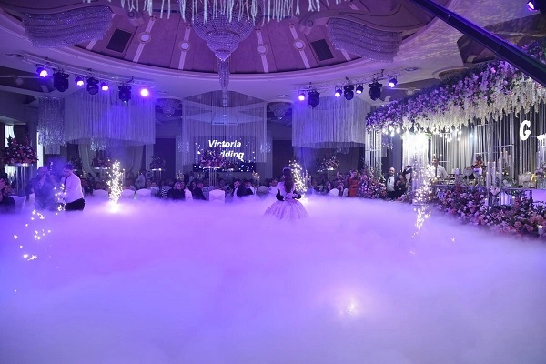 Ресторан Victoria Wedding Hall в Гюмри: Ресторан, Торжества, Мероприятия, Фейерверк, Банкет, Для влюбленных,
