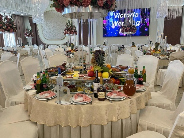 Ресторан Victoria Wedding Hall в Гюмри: Ресторан, Торжества, Мероприятия, Фейерверк, Банкет, Для влюбленных,