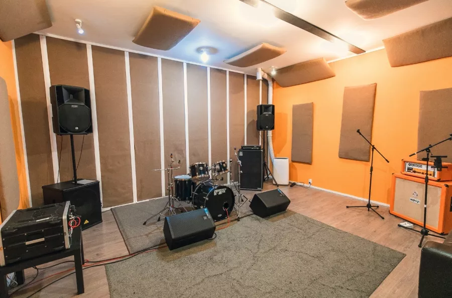 Студия звукозаписи High-gain studio в Москве: Студия звукозаписи, Курсы вокала, Вокал, Музыкальные курсы,