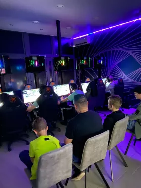 Компьютерный клуб "INSPOT"