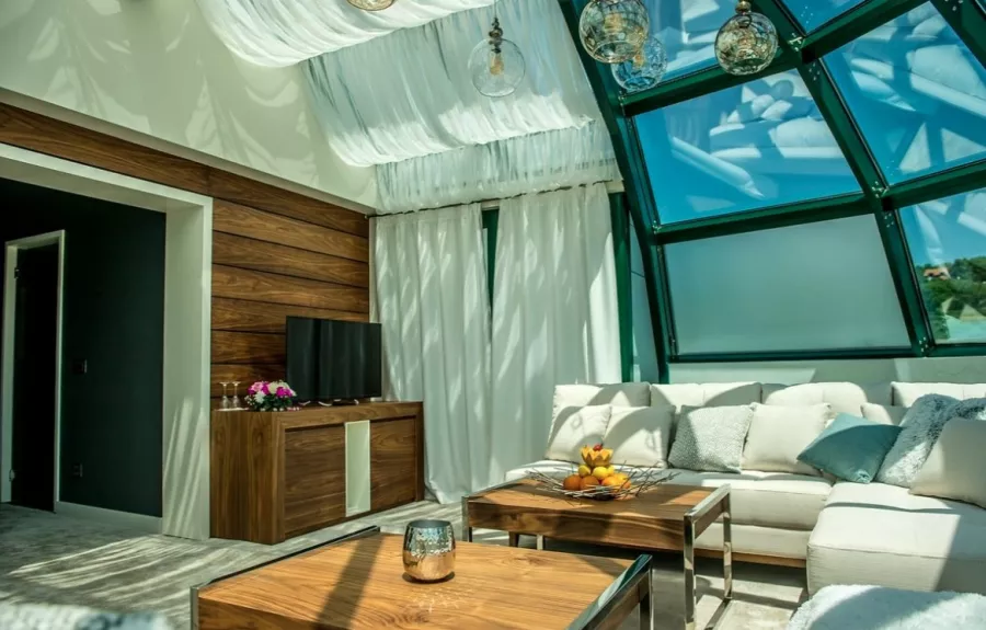 Hotel Hedonic в Белграде: Отель, Путешествие, Чилим,