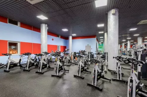 Фитнес-клуб Fitness 24  в  Санкт-Петербурге