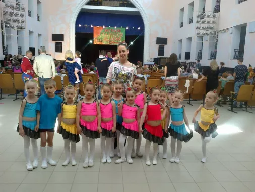 Детская хореографическая студия "Радуга"