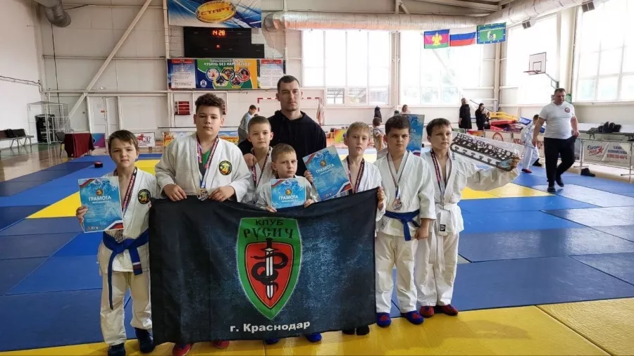 Спортивный клуб РУСИЧ в Краснодаре: Развитие, Самбо, Дисциплина, Самооборона, Единоборства, Детям,
