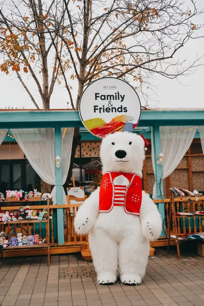 Арт-кафе "Family&Friends".