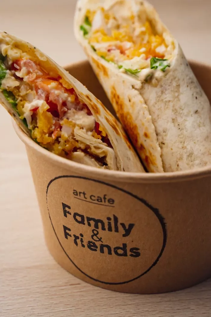 Арт-кафе "Family&Friends".