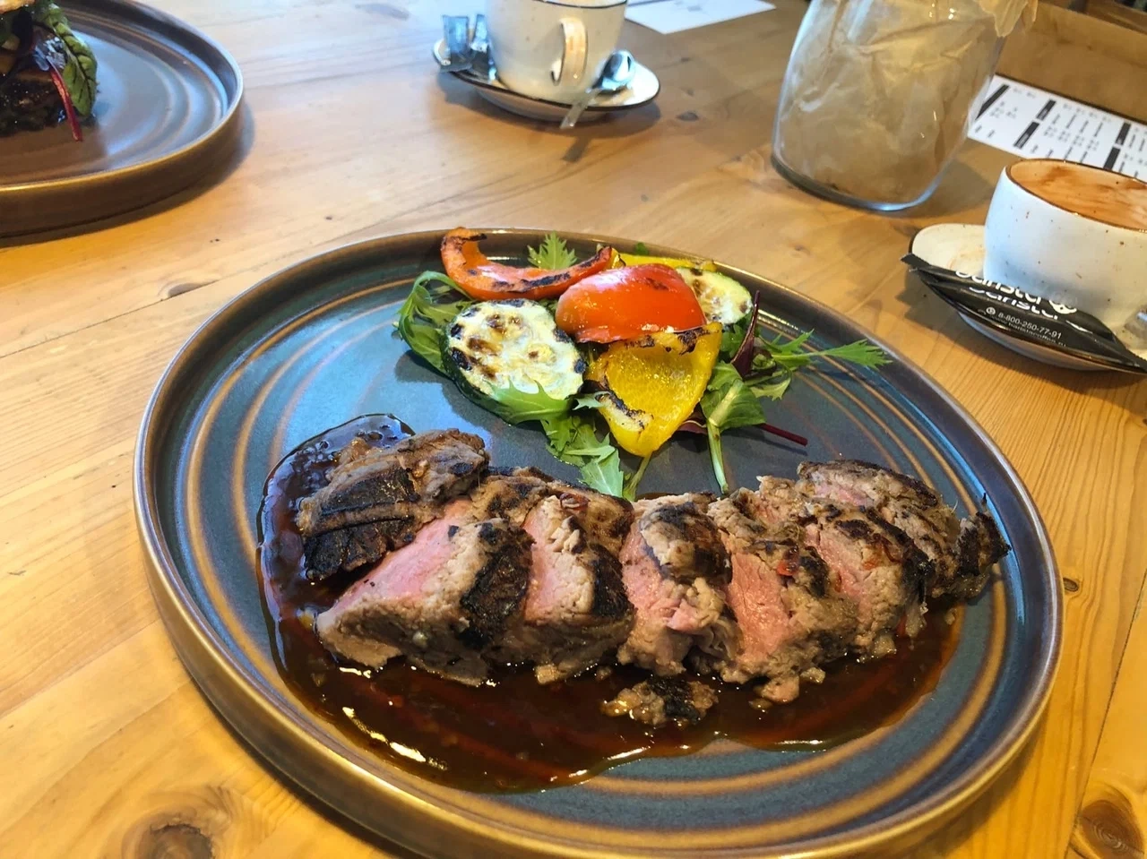 Кафе "Автор".