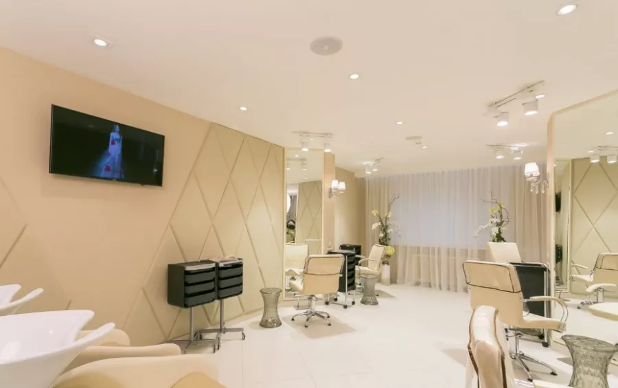 Салон красоты Gee beauty в Москве: Стрижка, Косметология, Маникюр, SPA, Эпиляция,