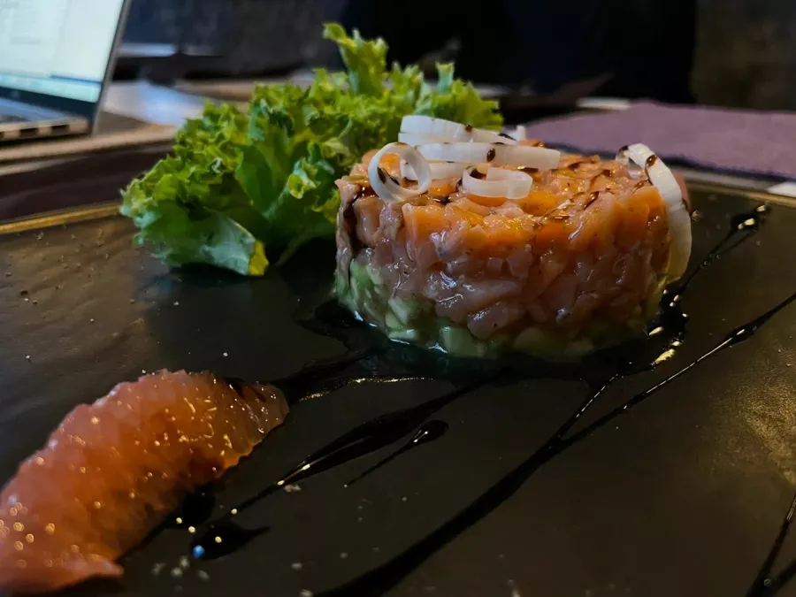 Кафе Grill House в Анапе: Еда, Бар, Проведение банкетов,