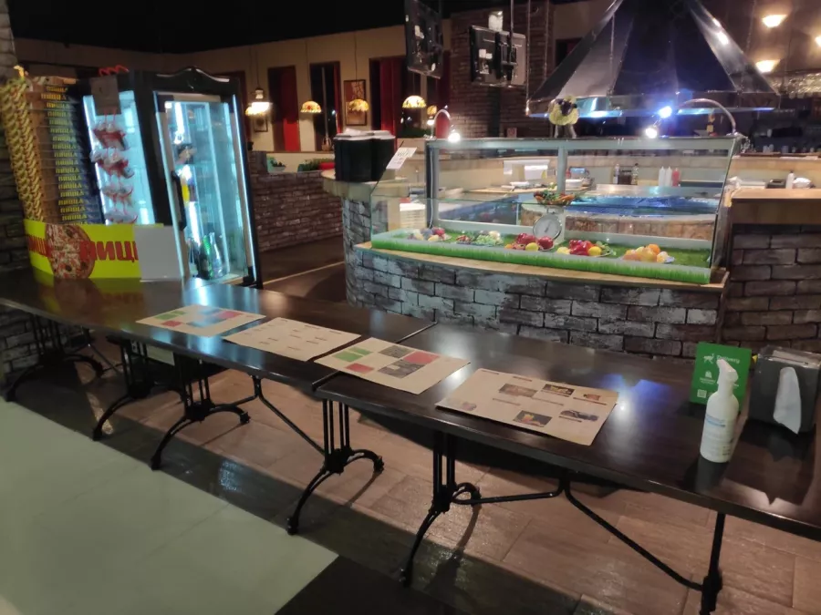 Кафе Grill House в Анапе: Еда, Бар, Проведение банкетов,