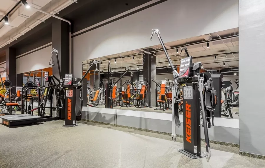 Центр спорта IceBox fitness в Москве: Разовые посещения, Аквааэробика, Аэробика, Боевые искусства, Йога, Кроссфит, Бассейн,