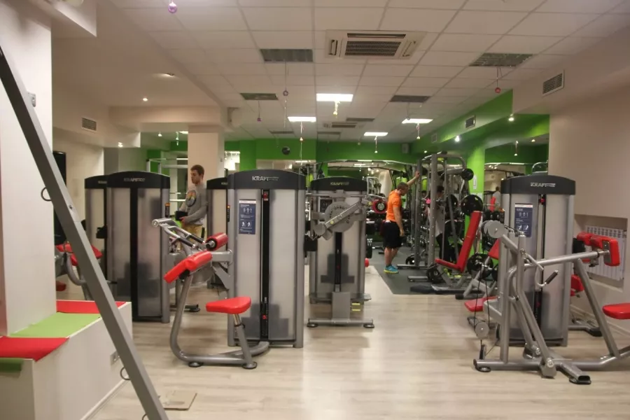 Фитнес-клуб PARK fit в Москве: Разовые посещения, Аэробика, Калланетика, Пилатес, Стретчинг, Танцы, Фитнес для детей, Фитнес для беременных, Персональный тренер, Шейпинг, Массаж, Сауна,