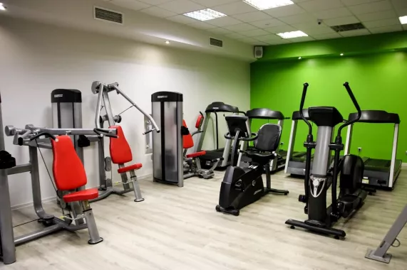 Фитнес-клуб "PARK fit".