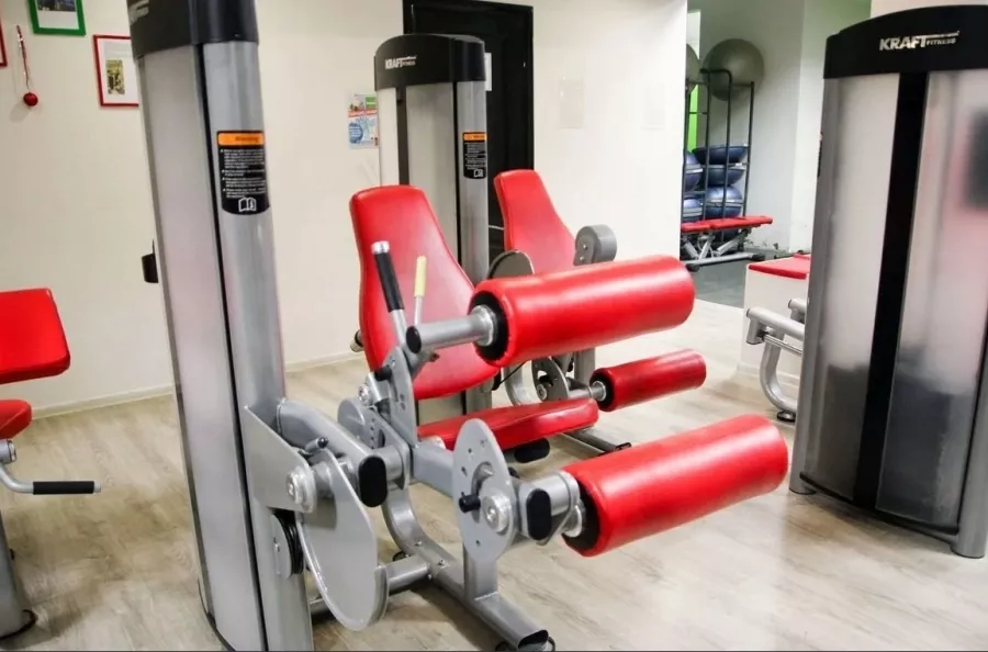 Фитнес-клуб PARK fit в Москве: Разовые посещения, Аэробика, Калланетика, Пилатес, Стретчинг, Танцы, Фитнес для детей, Фитнес для беременных, Персональный тренер, Шейпинг, Массаж, Сауна,