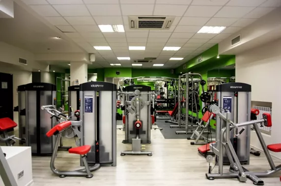 Фитнес-клуб "PARK fit".