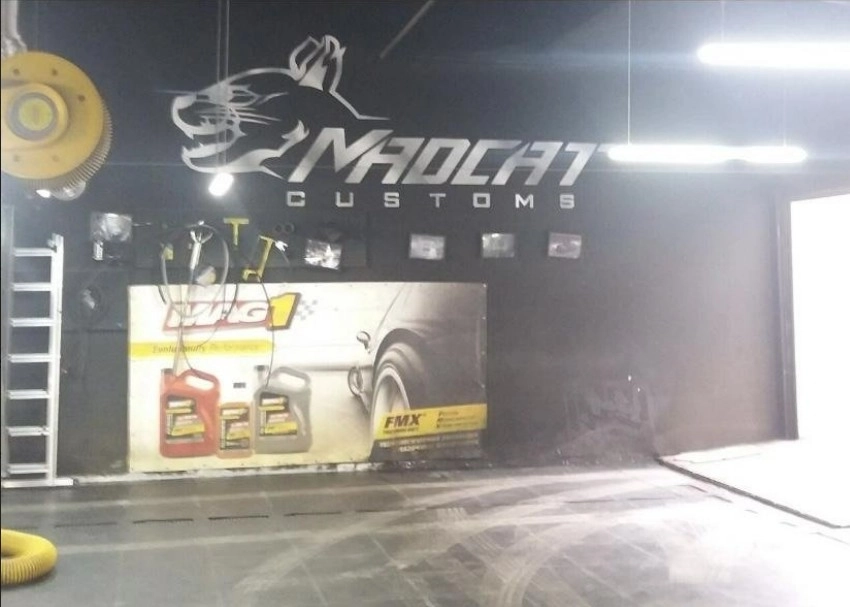 Автотехцентр MADCAT customs в Москве: Тюнинг, Авторемонт, Замена масла, Тюнинг двигателя, Установка ксенона, Аппаратная,