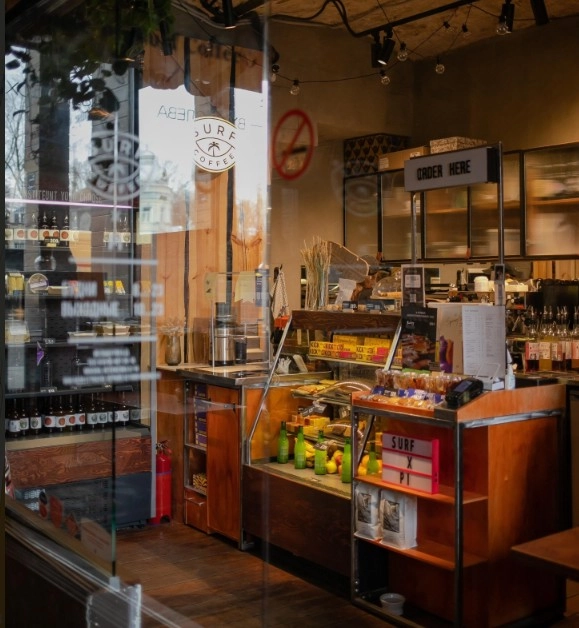 Кофейня Surf Coffee x Pi в Москве: Вкусно, Детское меню, Заказ навынос, Завтрак, Еда,