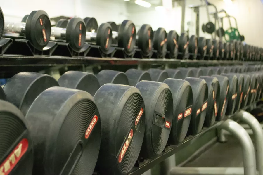 Фитнес-клуб Bull gym в Краснодаре: Йога, Пилатес, Кроссфит, Персональный тренер, Массаж, Настольный теннис, Стретчинг,