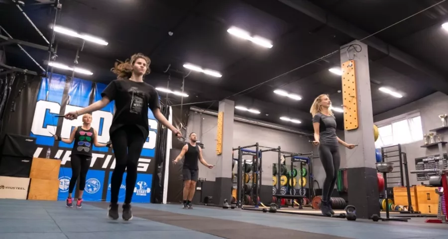 Фитнес-клуб Start Fitness в Москве: Разовые посещения, Калланетика, Кроссфит, Женский зал, Стретчинг, Фитнес для детей, Персональный тренер, Фитнес бар,