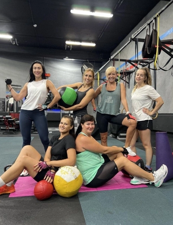Фитнес-клуб Start Fitness в Москве: Разовые посещения, Калланетика, Кроссфит, Женский зал, Стретчинг, Фитнес для детей, Персональный тренер, Фитнес бар,
