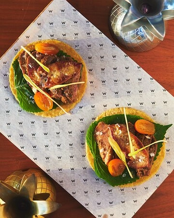 Бар SoBe Dubai в Дубаи: Бар, Китайская кухня, Вечеринки, Коктейли, Диджей, Мода,