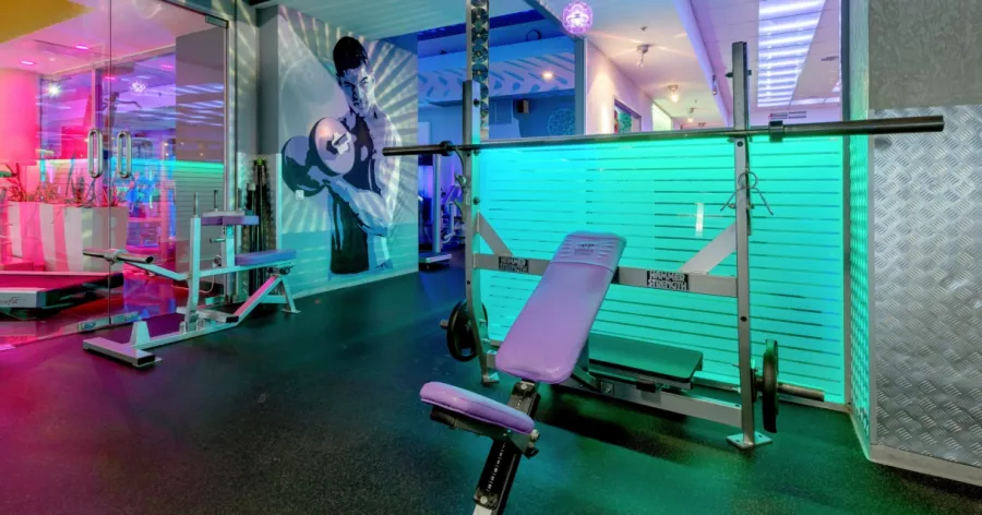 Фитнес-клуб Prestige Fitness в Санкт-Петербурге: Спортивный зал, Тренажерный зал, Абонементы, Кроссфит , Фитнес-клуб,