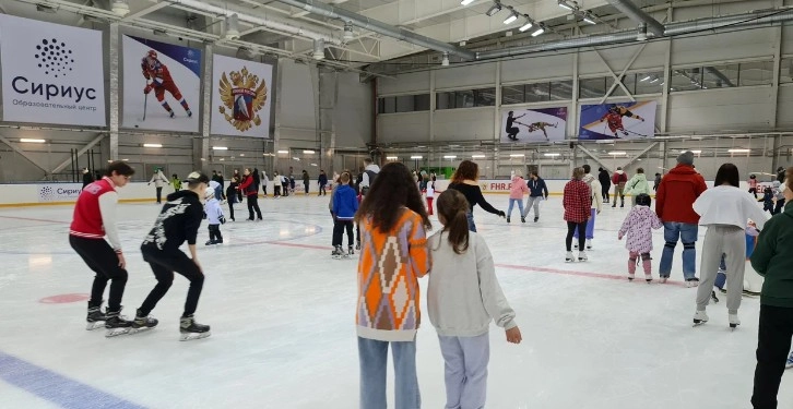 Каток Льдинка в Сочи: Каток, На льду, Катание на коньках, Выходные,